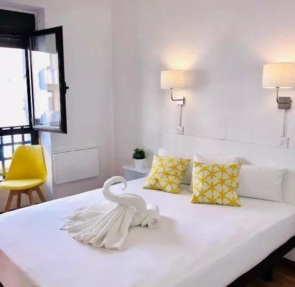 پانسیون Hostal Arriaza