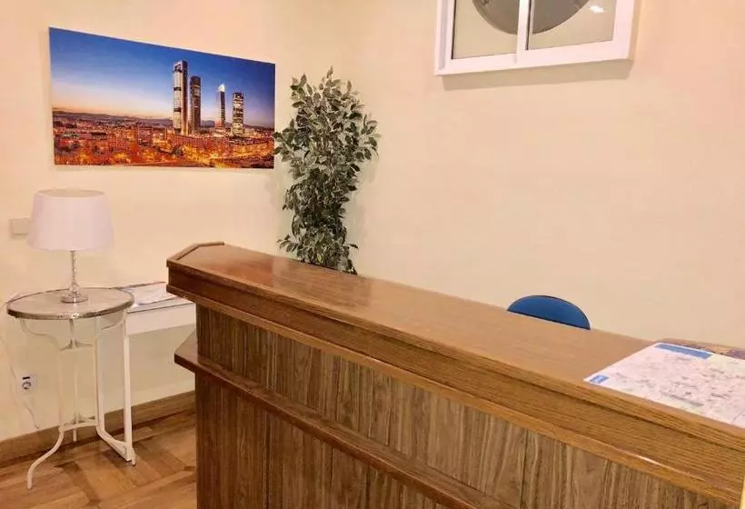 پانسیون Hostal Arriaza