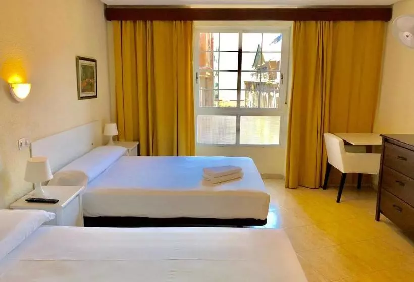 پانسیون Hostal Arriaza