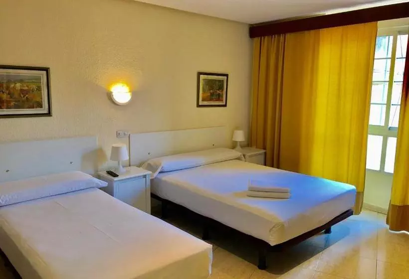 پانسیون Hostal Arriaza