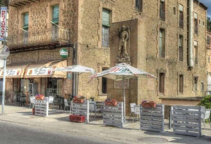 פנסיון Hostal Sant Miquel