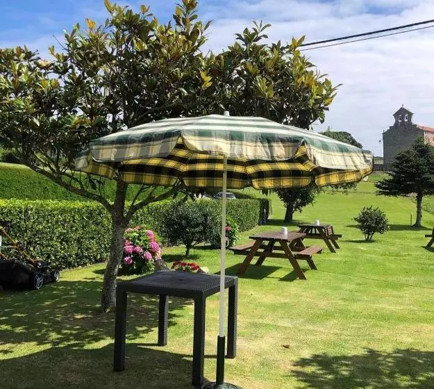 Retkeilymaja Costa Trasmiera