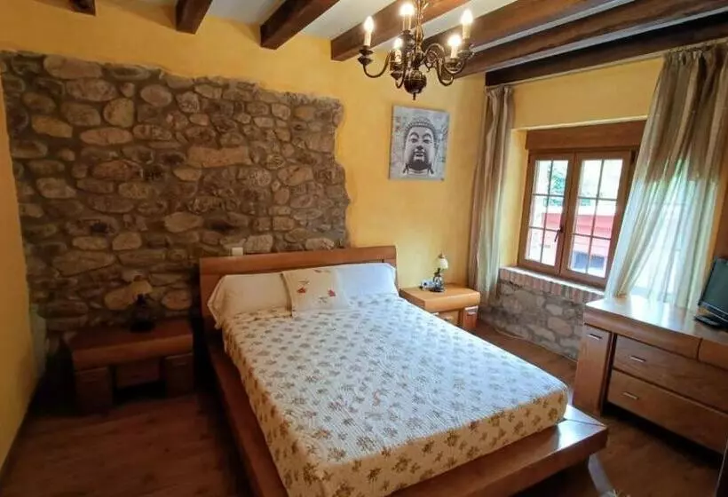 Retkeilymaja Posada El Manjon