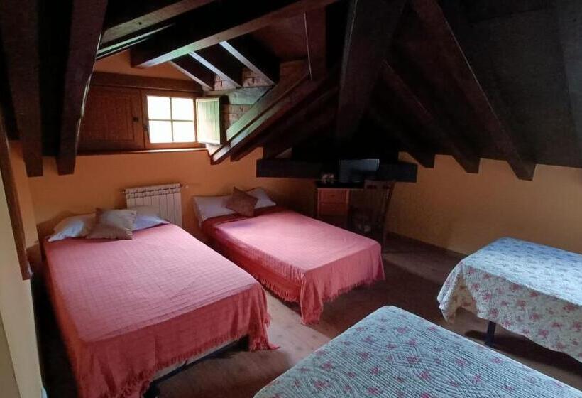 فندق صغير Posada El Manjon