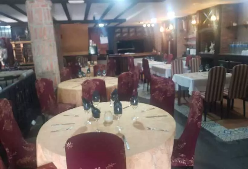 Retkeilymaja Posada El Manjon