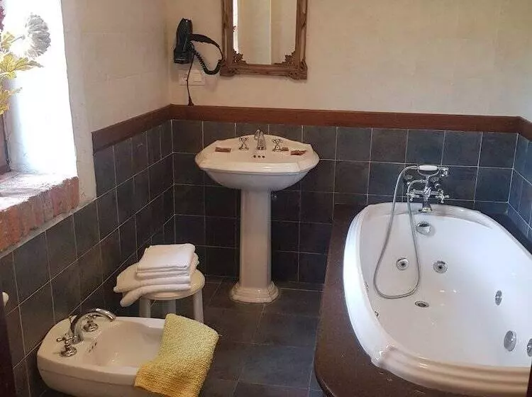 Retkeilymaja Posada El Manjon