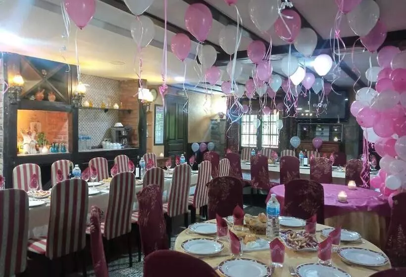 Retkeilymaja Posada El Manjon