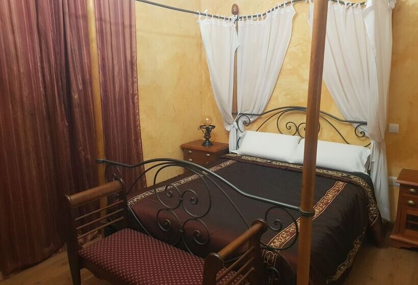 فندق صغير Posada El Manjon