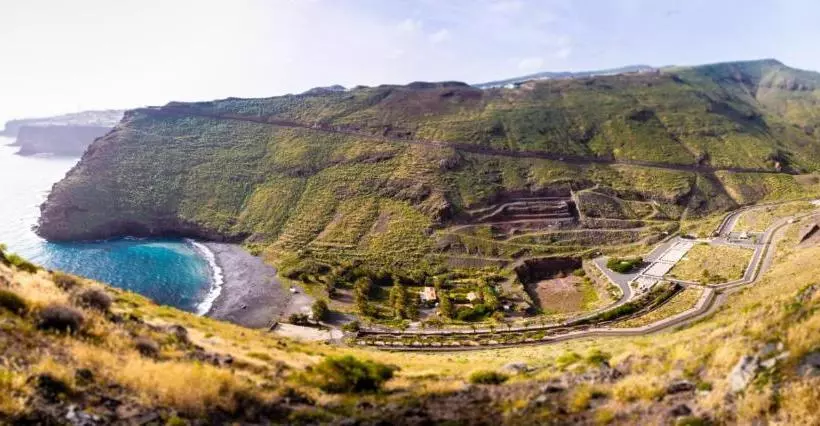 ホテル Bahía de Ávalos