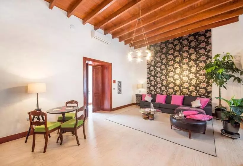 Delmás Hotel Emblemático