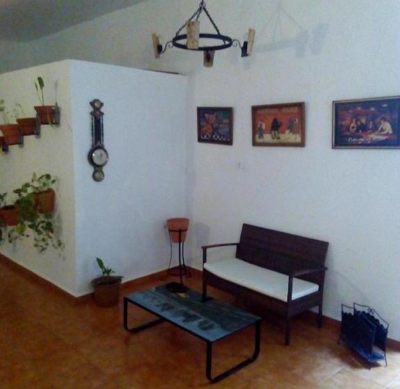 پانسیون Hostal Batato