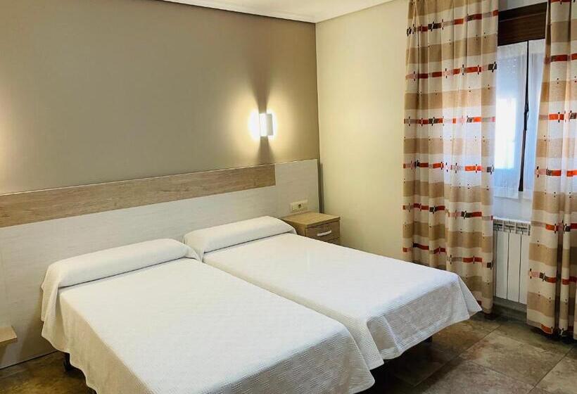 פנסיון Hostal Labranza