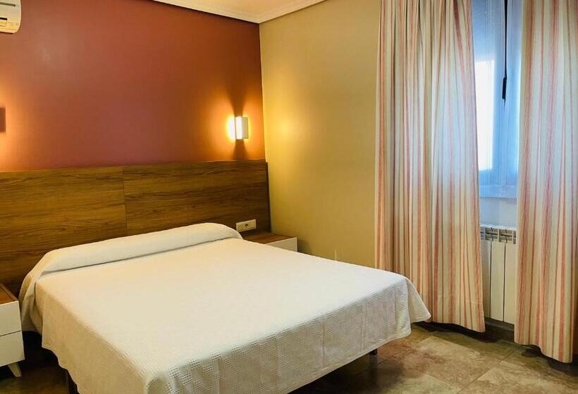 פנסיון Hostal Labranza