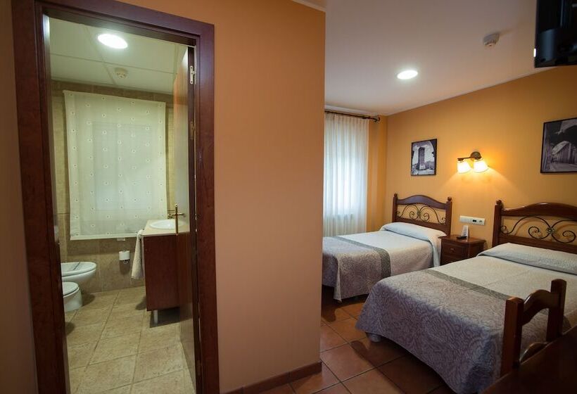 펜션 Hostal Serruchi