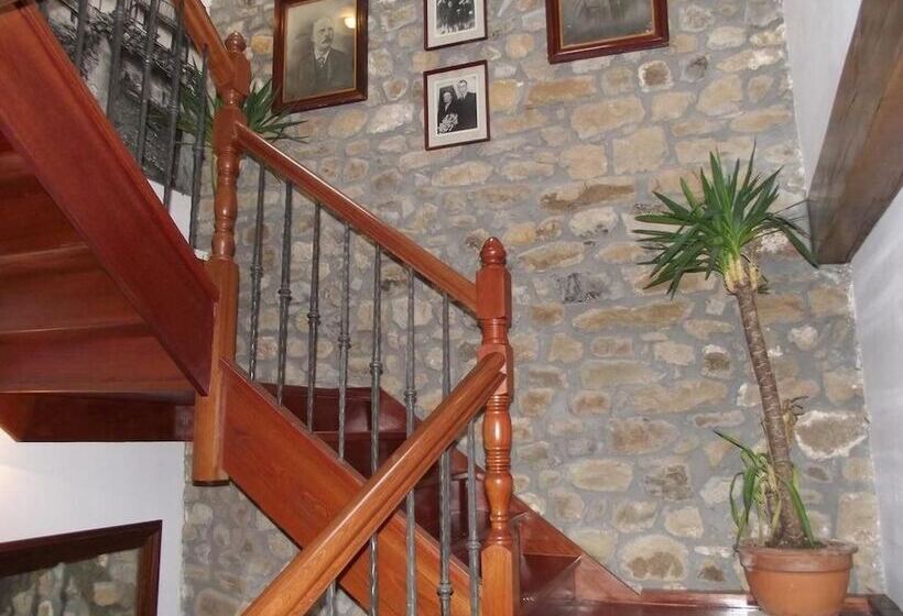 فندق صغير Posada Solar Montero De La Concha