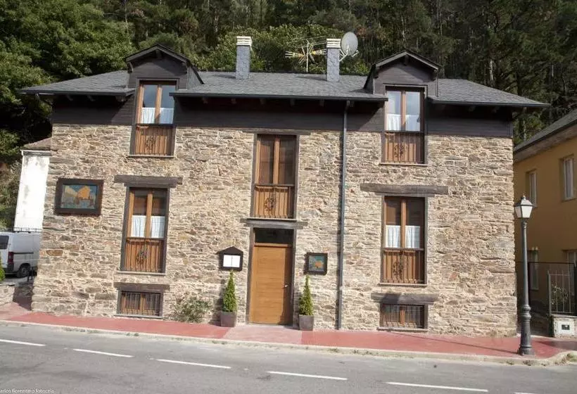 ペンション Apartamentos Turisticos A Estacion