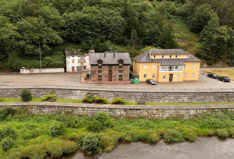 פנסיון Apartamentos Turisticos A Estacion