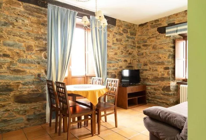 ペンション Apartamentos Turisticos A Estacion