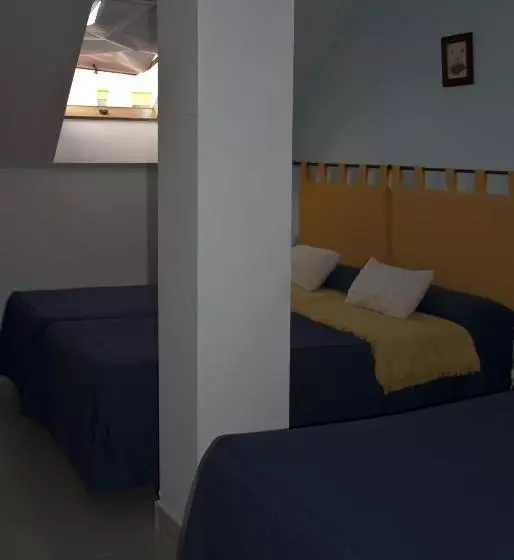 پانسیون Hostal Y Apartamentos La Vereda