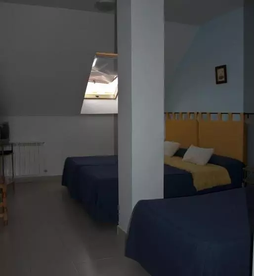 پانسیون Hostal Y Apartamentos La Vereda