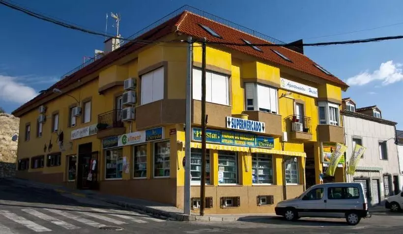 پانسیون Hostal Y Apartamentos La Vereda