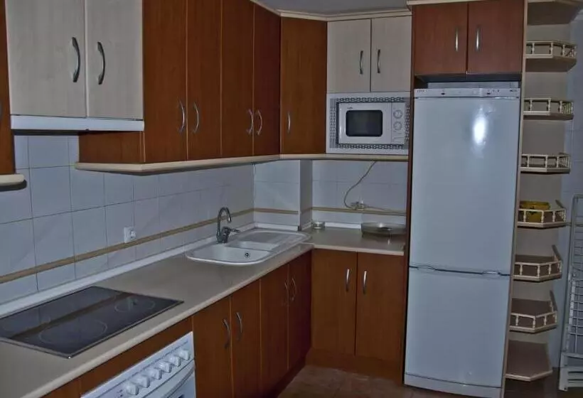 پانسیون Hostal Y Apartamentos La Vereda