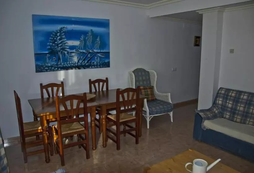 پانسیون Hostal Y Apartamentos La Vereda