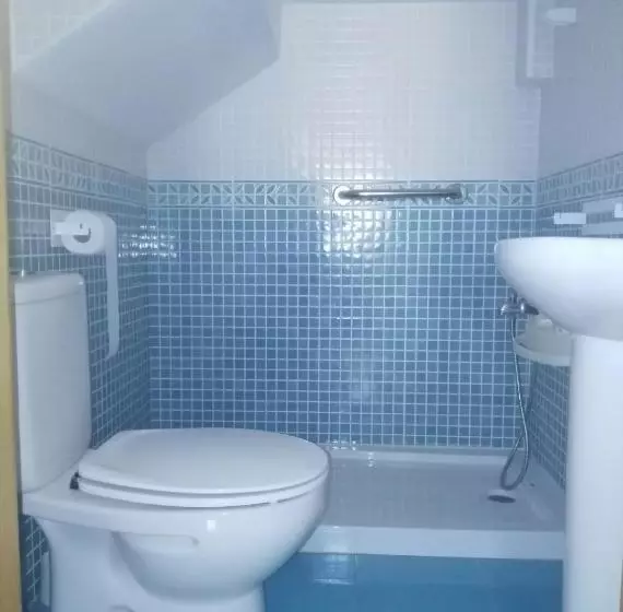 پانسیون Hostal Y Apartamentos La Vereda