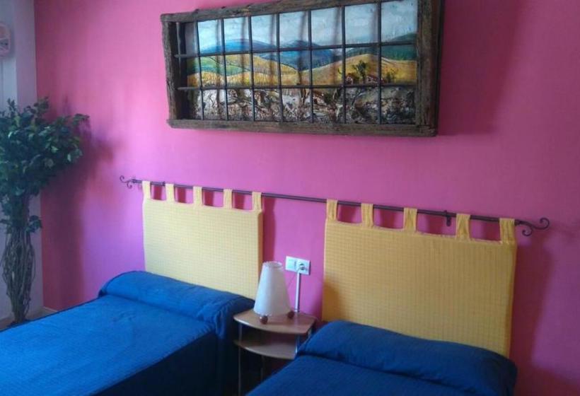 펜션 Hostal Y Apartamentos La Vereda