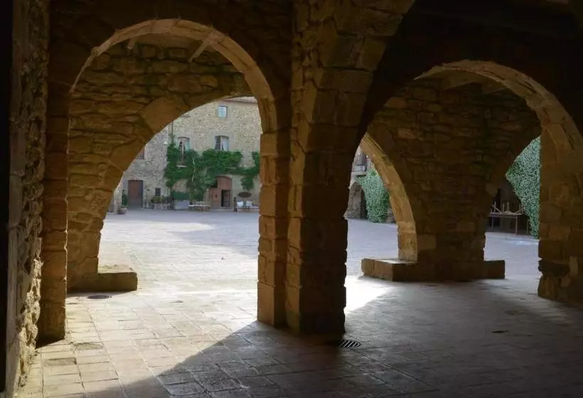 پانسیون El Palauet De Monells   Adults Only