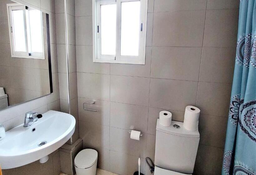 پانسیون Habitaciones Barra89