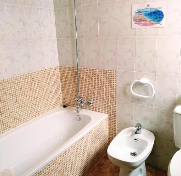 پانسیون Hostal Buena Vista