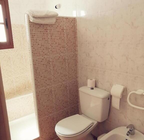 پانسیون Hostal Buena Vista