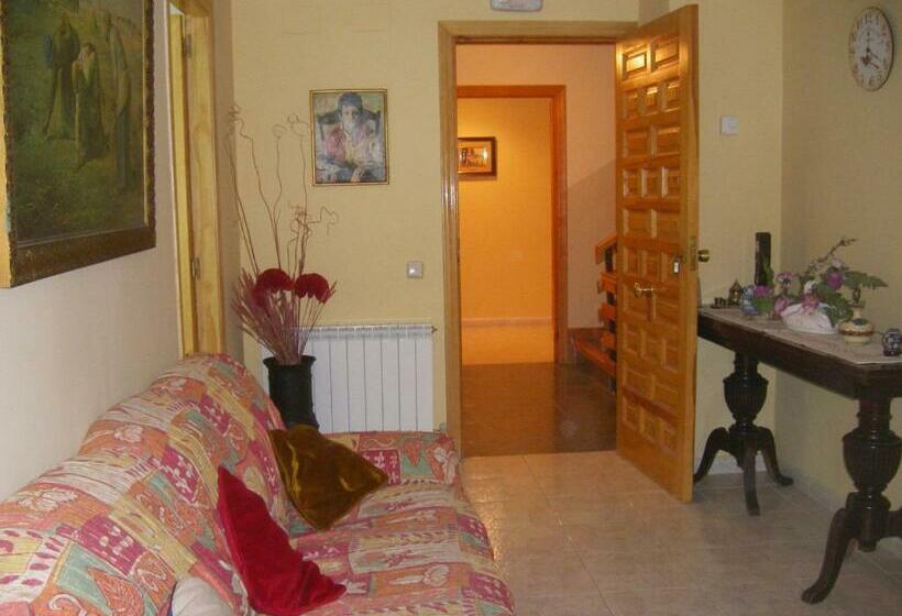 Пансион Hostal Casa Patricio