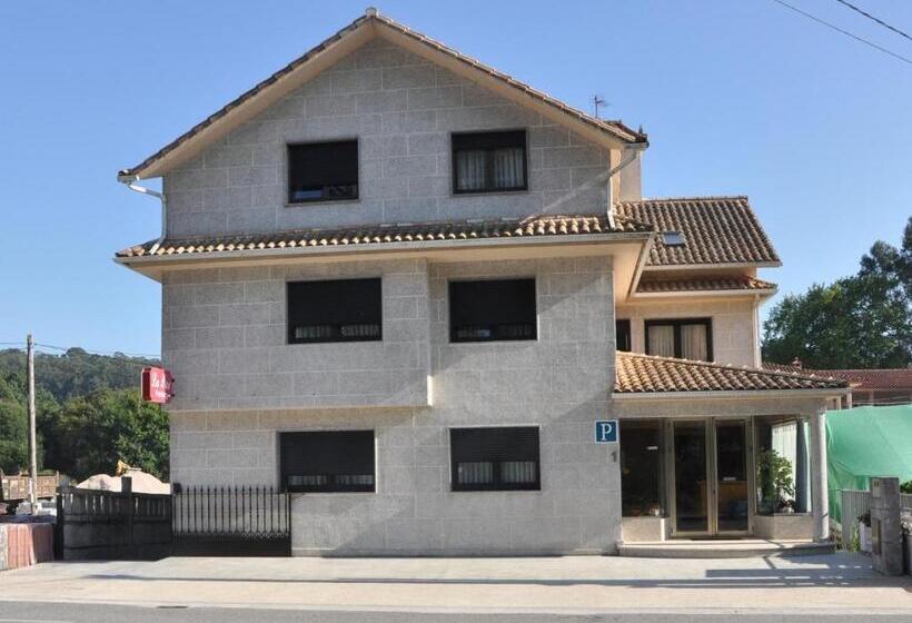 پانسیون Hostal Paz