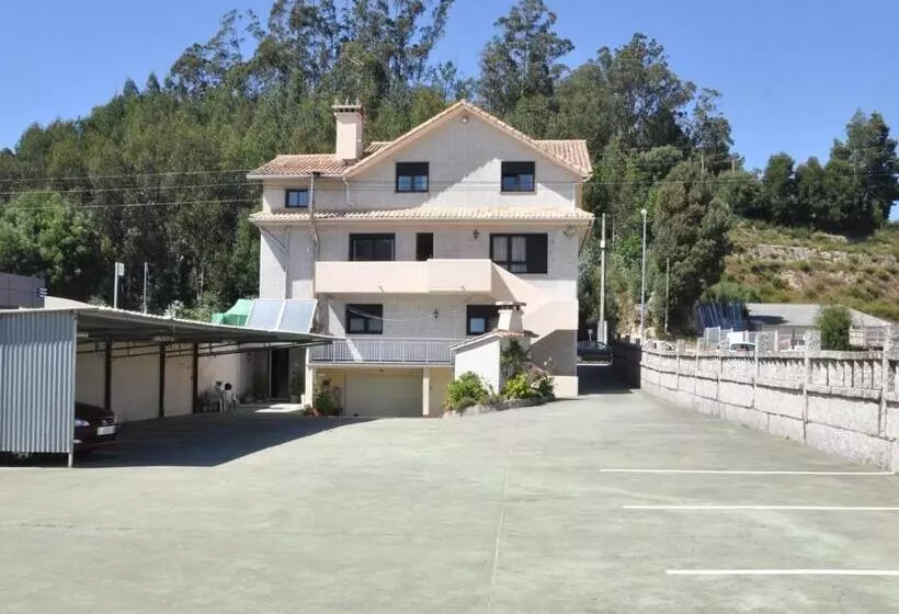 ペンション Hostal Paz