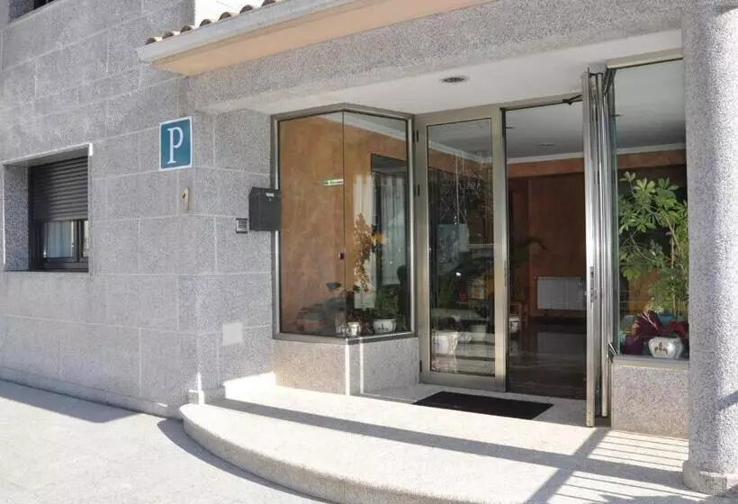 ペンション Hostal Paz