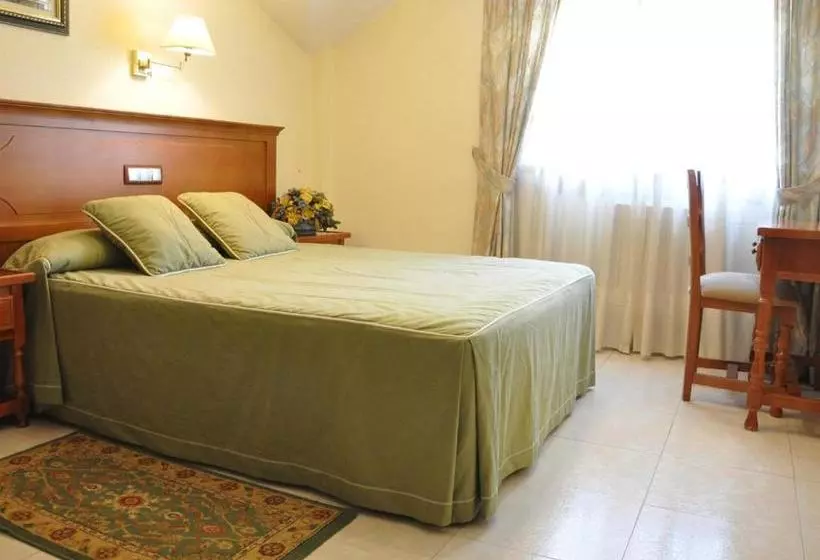 ペンション Hostal Paz