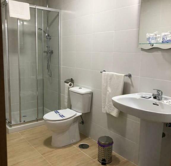 פנסיון Hostal Restaurante Pinarejo