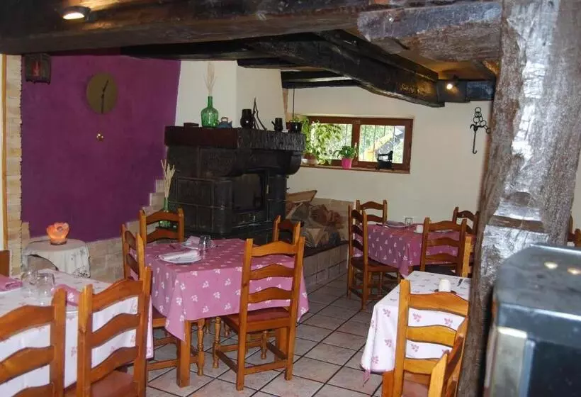 پانسیون Matxitxulo Family Rooms