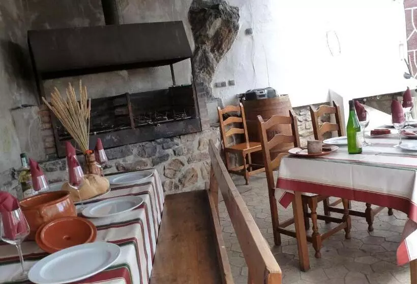 پانسیون Matxitxulo Family Rooms