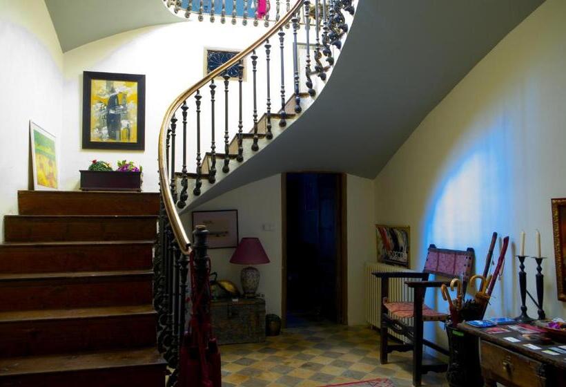 Albergue Olmitos 3, Casa Palacio Real Piedad