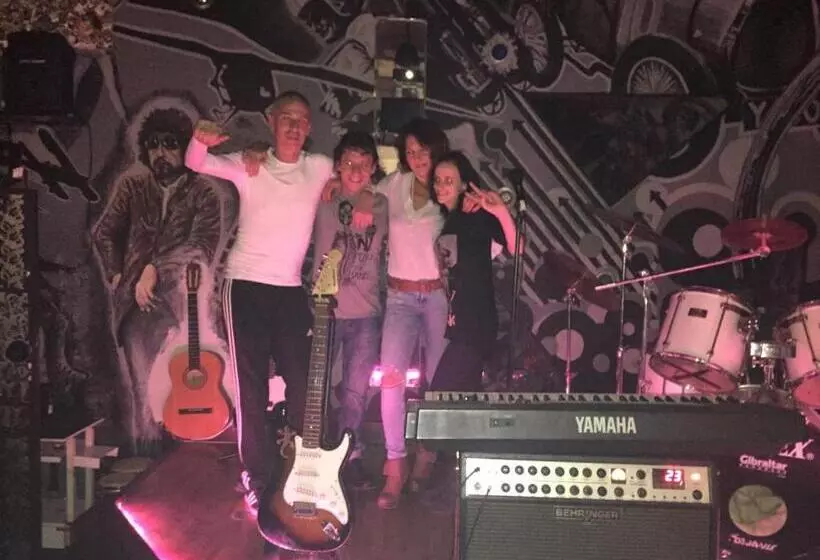 ペンション Anahuaska Art   Suites Temáticas