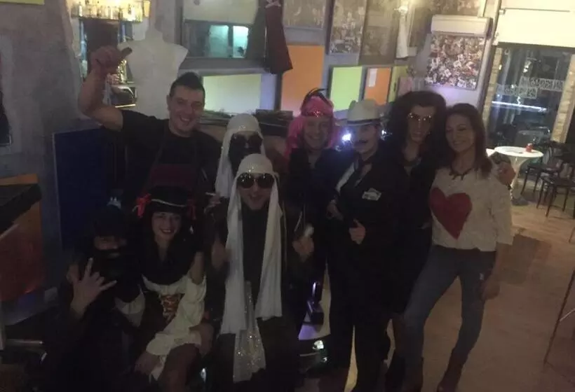 ペンション Anahuaska Art   Suites Temáticas