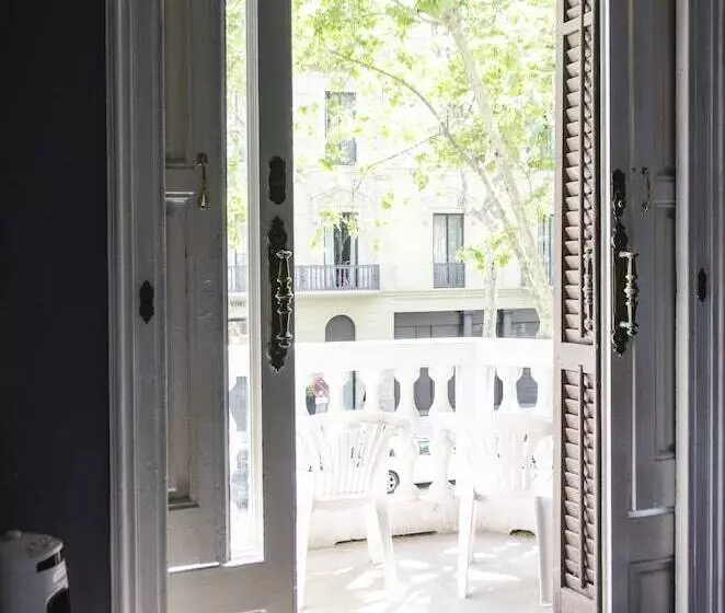 پانسیون Bed & Art Barcelona