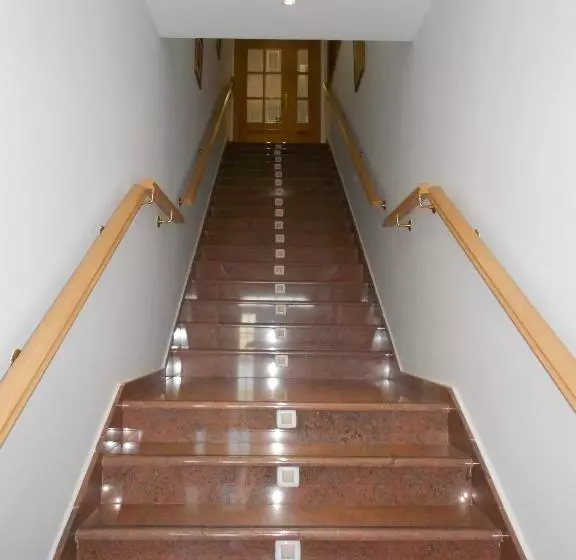 Majatalo Hostal Donaire Ii