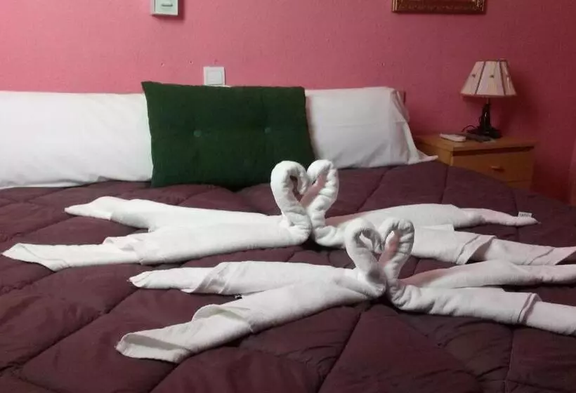 Majatalo Hostal El Patio