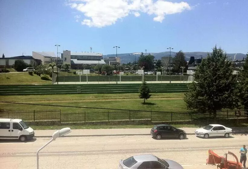 Majatalo Hostal Madrid Paris