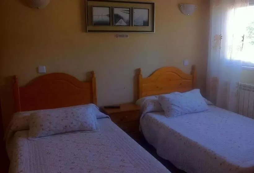 Majatalo Hostal Madrid Paris