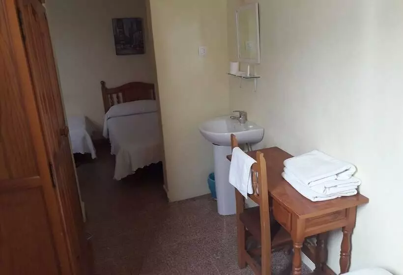 Majatalo Hostal Ronda Sol